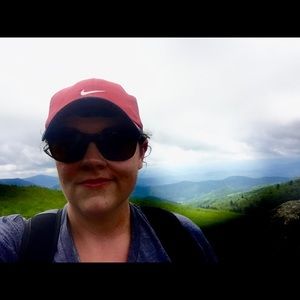 Meet your Posher, Jen